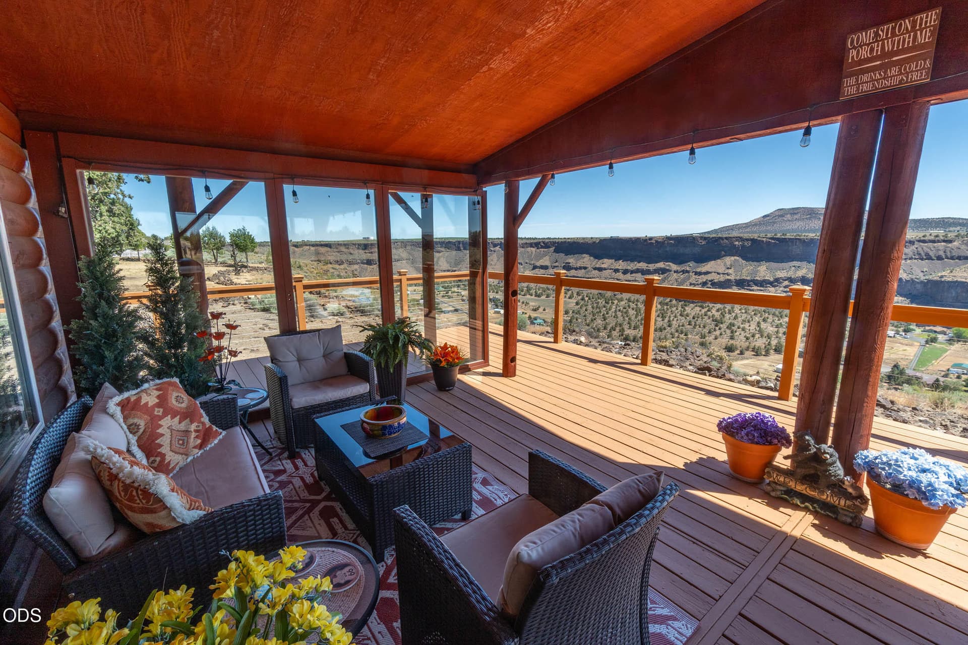 It's all about view!. Photo 1 of 28, 13601 SW Peninsula Drive, Terrebonne, OR 97760