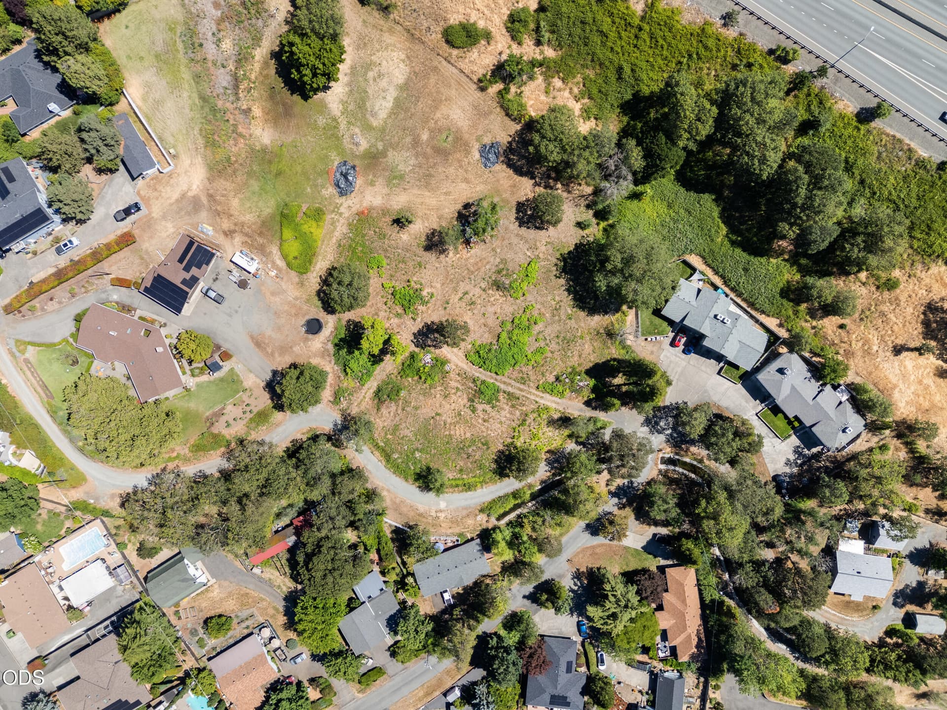 1_701 ne tokay heights-drone-18. Photo 5 of 21, 701 NE Tokay, Grants Pass, OR 97526
