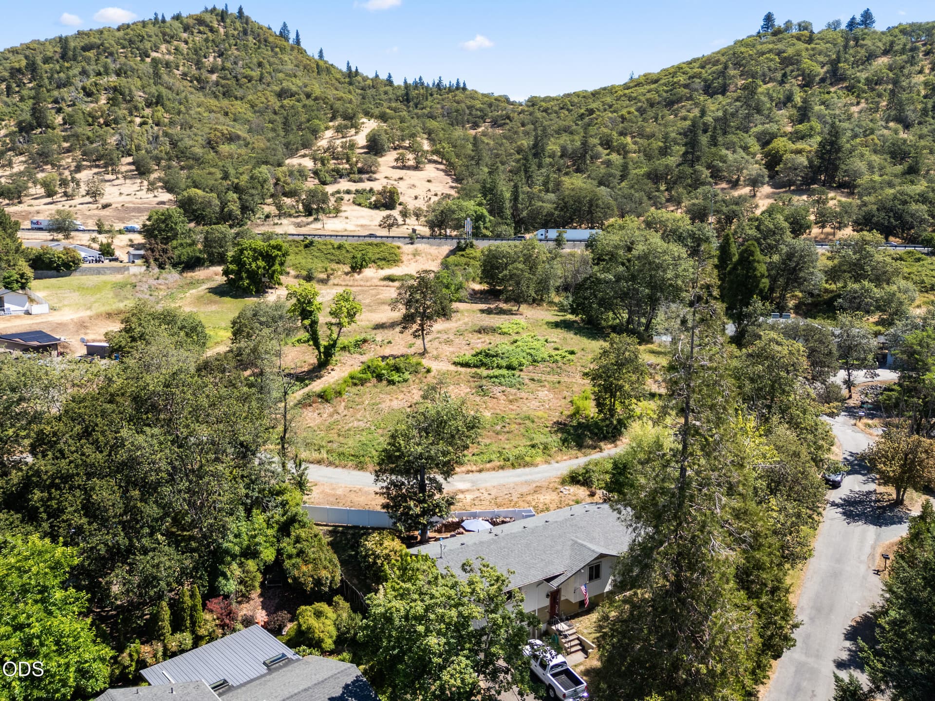 12_701 ne tokay heights-drone-11. Photo 2 of 21, 701 NE Tokay, Grants Pass, OR 97526