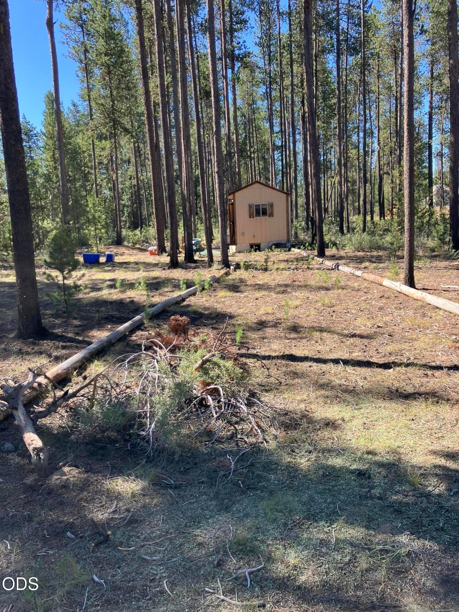 Single Acre, bathouse, metal shed,pumpho. Photo 2 of 10, 15845 Twin Drive, La Pine, OR 97739