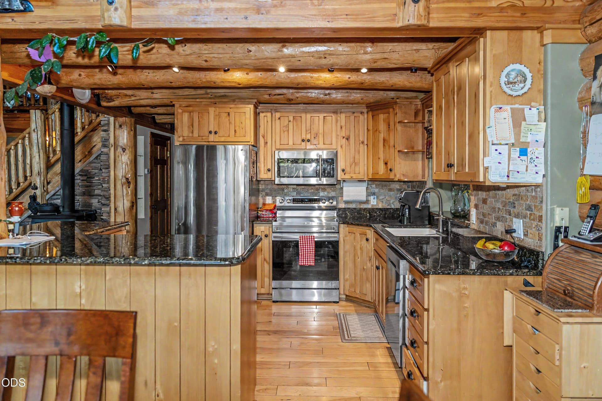 335A0523. Photo 5 of 61, 28333 Yonna Wood Road, Bonanza, OR 97623
