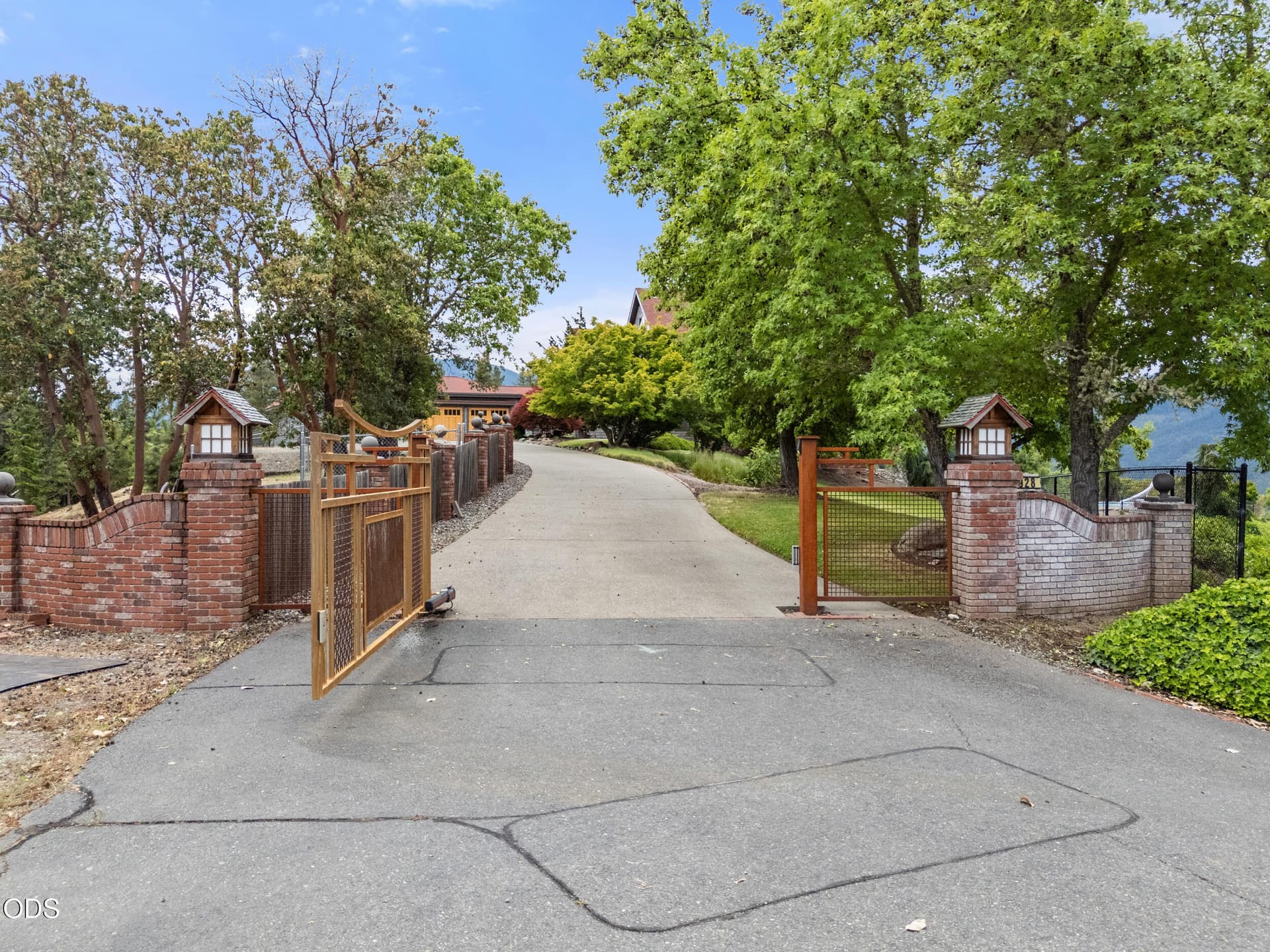 61_ 928 w woodside st-drone-01. Photo 1 of 50, 928 W Woodside Street, Grants Pass, OR 97527