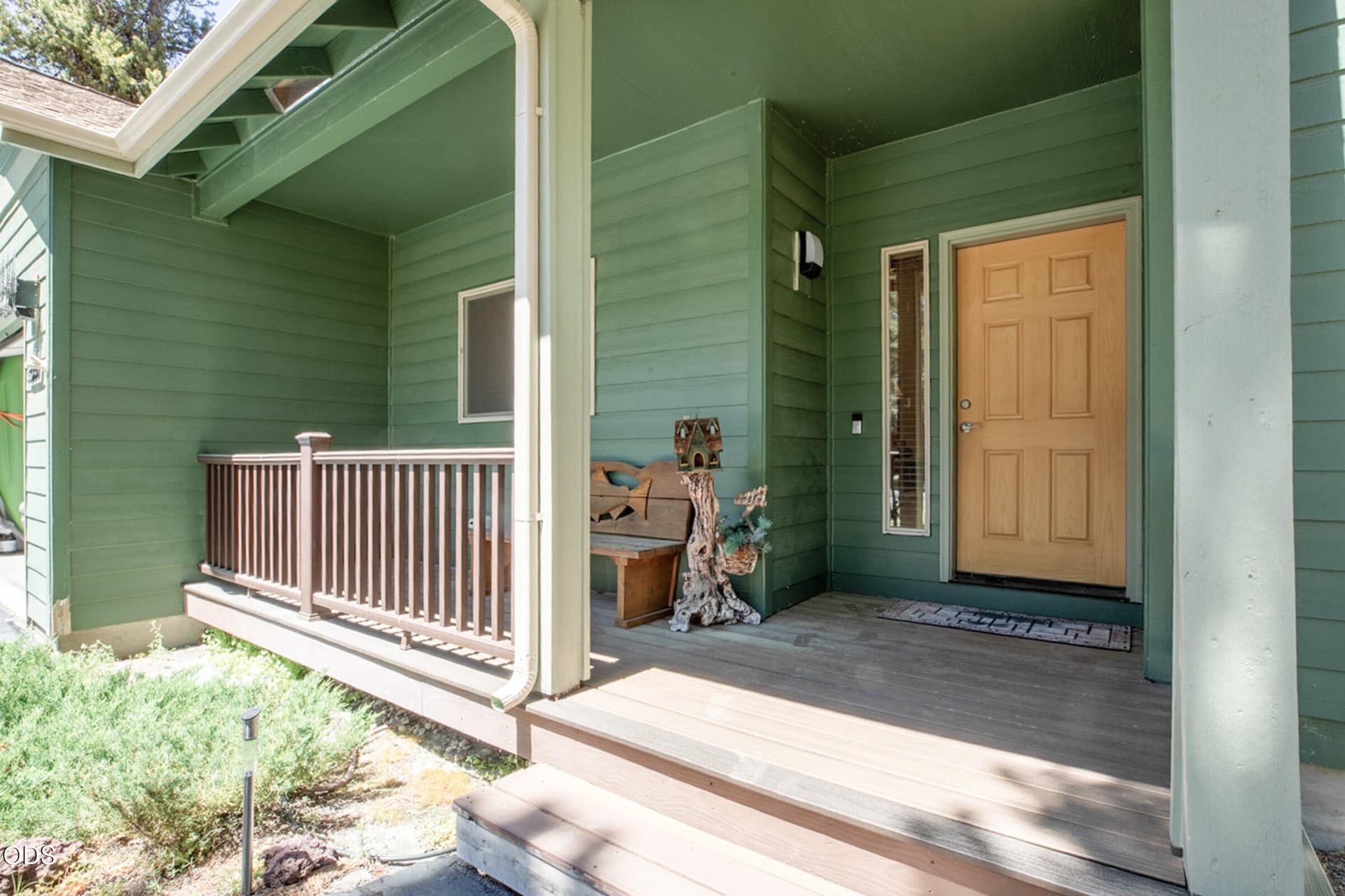 front porch. Photo 2 of 26, 55620 Wagon Master Way, Bend, OR 97707