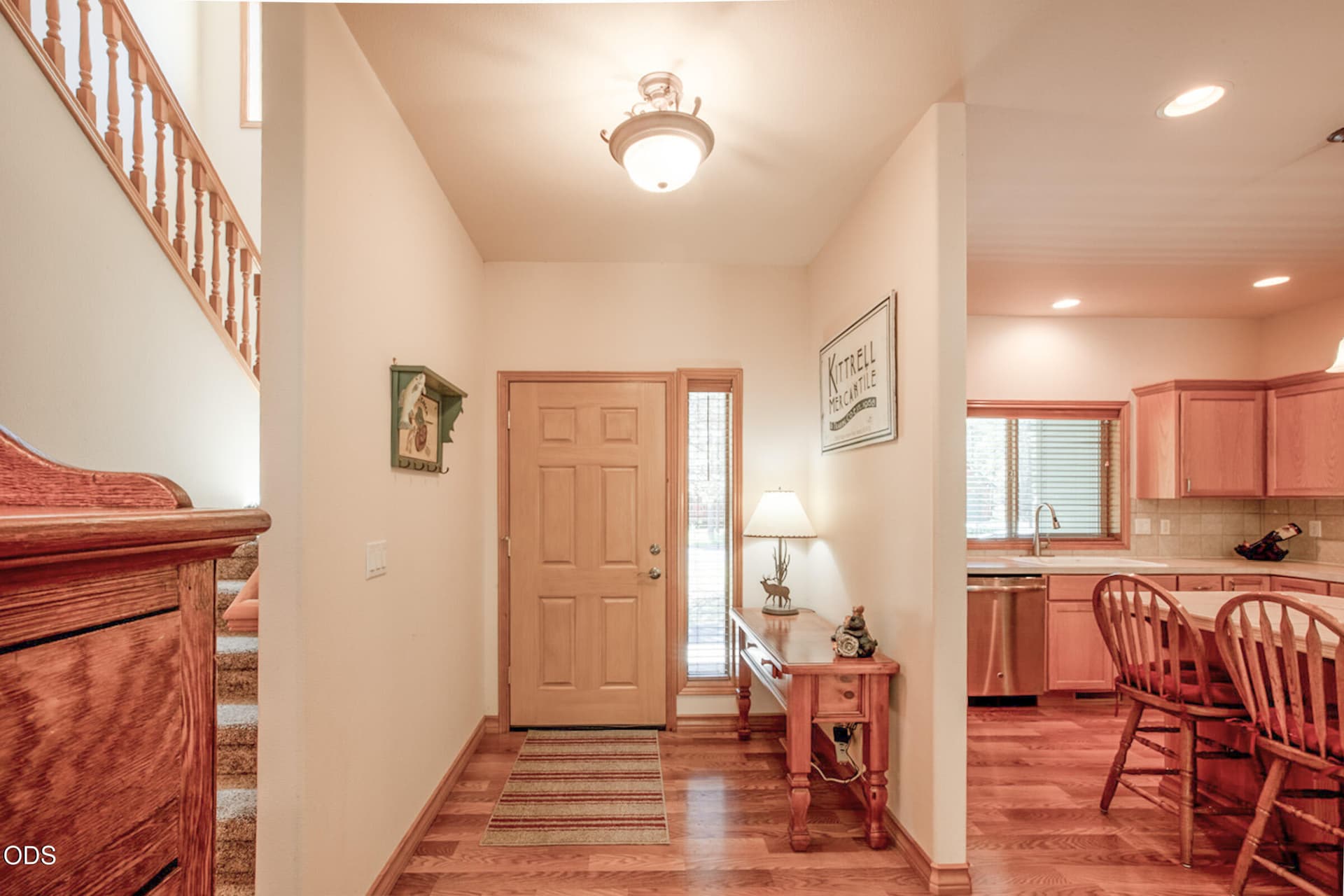 foyer 2. Photo 4 of 26, 55620 Wagon Master Way, Bend, OR 97707