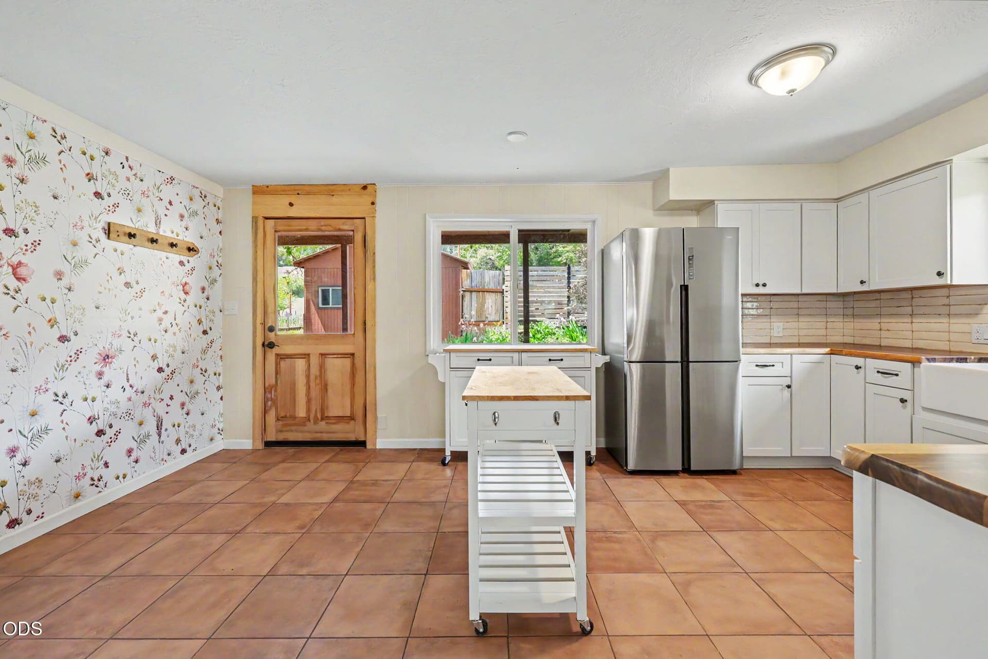 ApxSC00020. Photo 4 of 51, 5758 Sterling Creek Road, Jacksonville, OR 97530