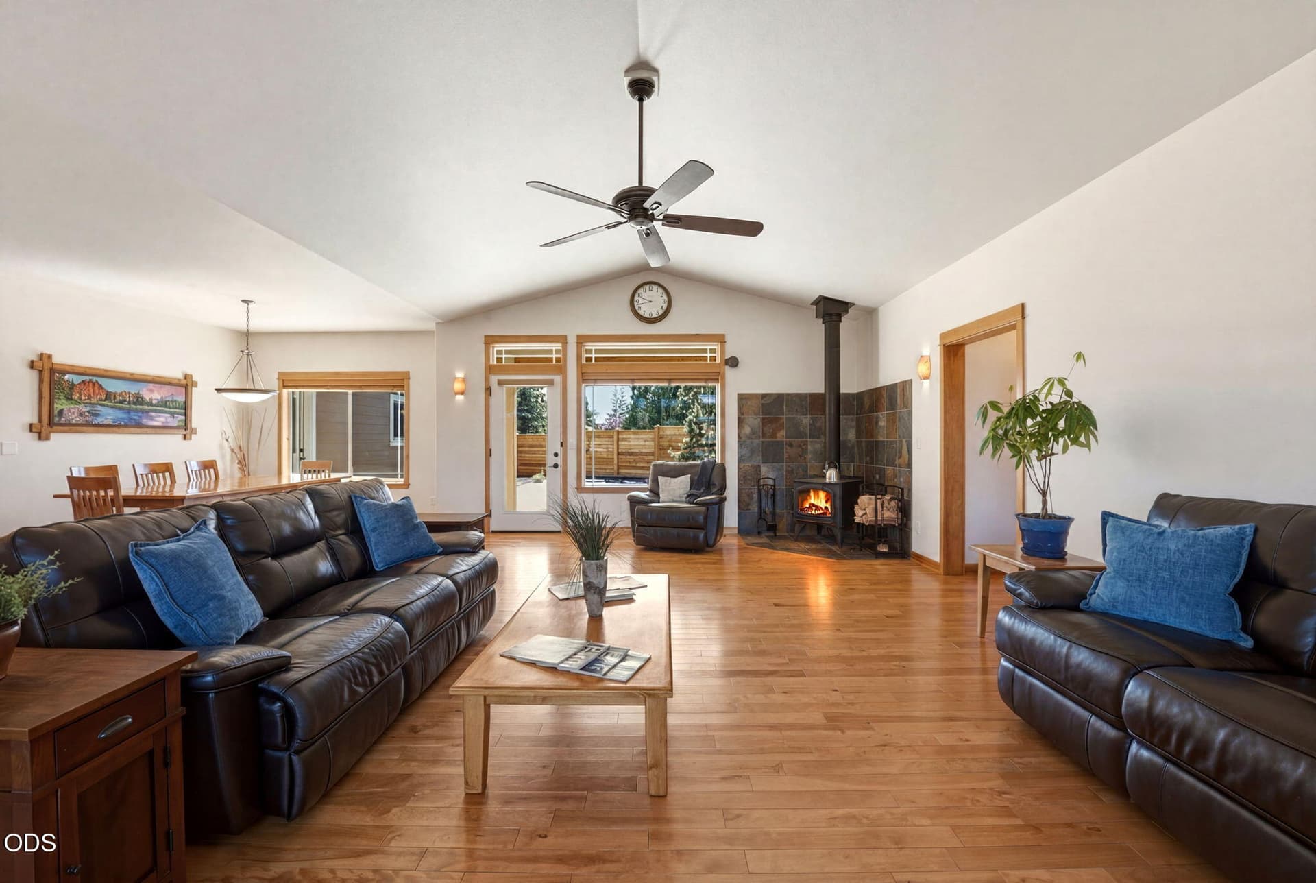 Twilight-20825-Rorick-Dr-Bend-OR-97701-2. Photo 5 of 48, 20825 Rorick Drive, Bend, OR 97701