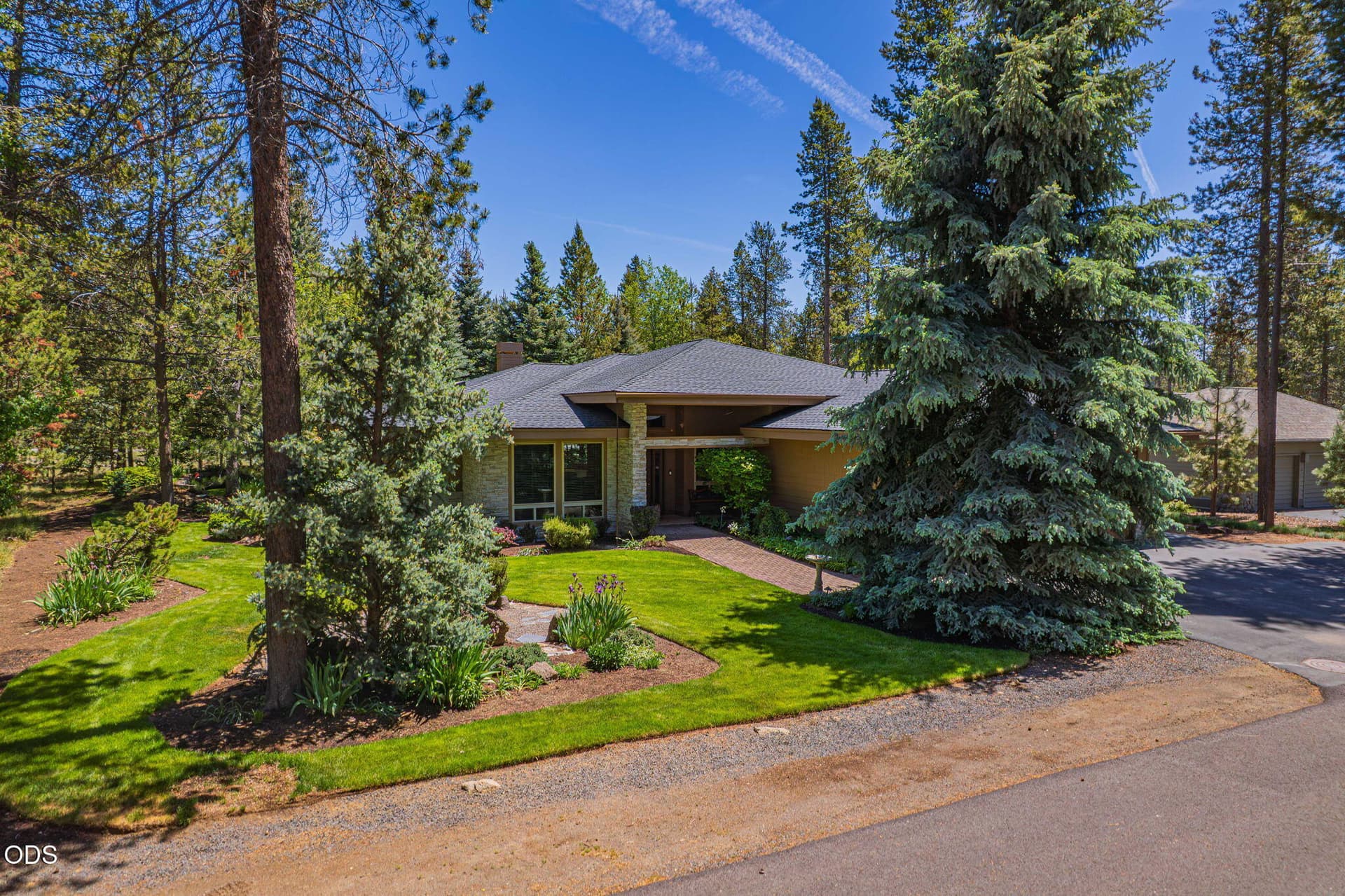 02. Photo 3 of 51, 4 Bunker Lane, Sunriver, OR 97707