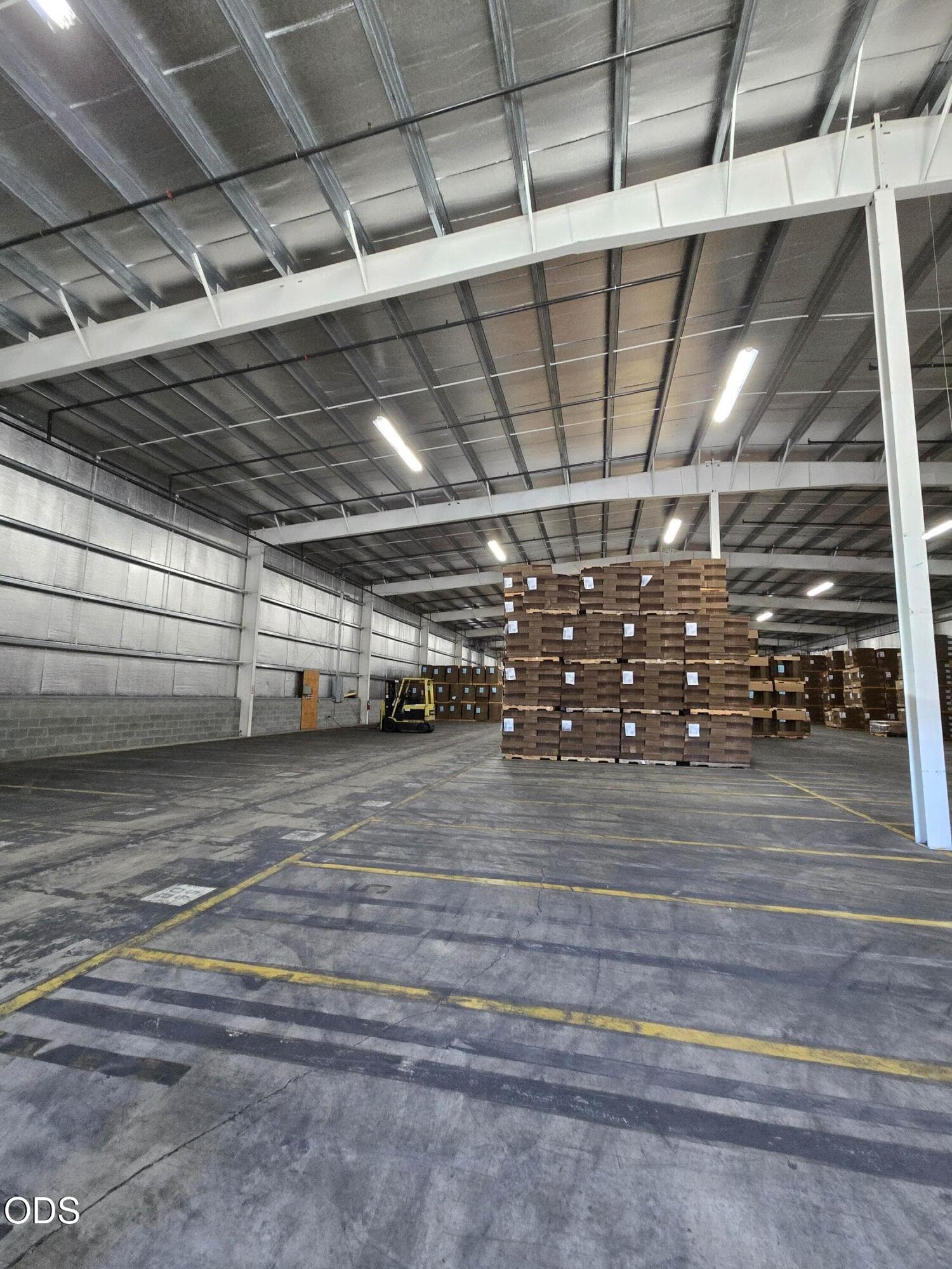 2045 Warehouse-1. Photo 3 of 6, 2045 Lars Way, Medford, OR 97501