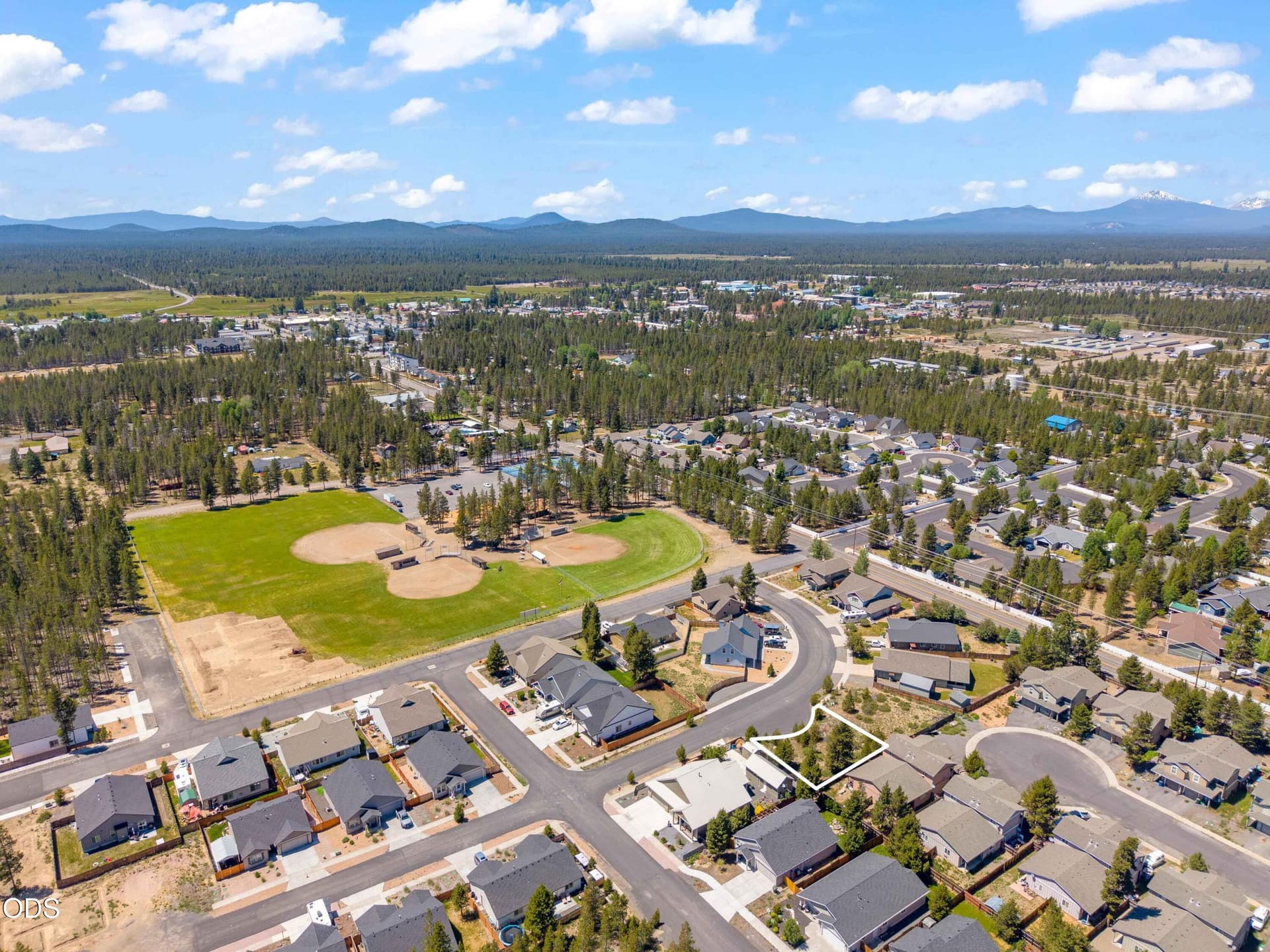 11-. Photo 5 of 10, 51368 Apache Tears Court, La Pine, OR 97739