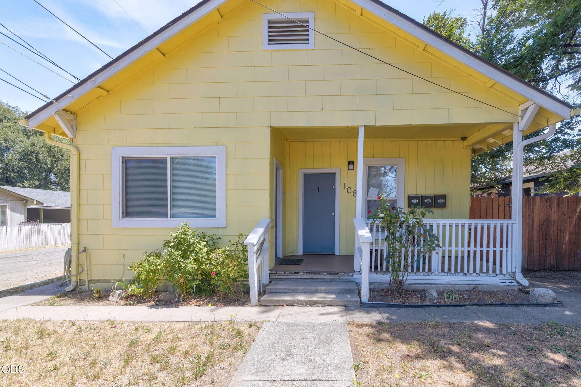2. Photo 2 of 36, 108 N Columbus Avenue, Medford, OR 97501