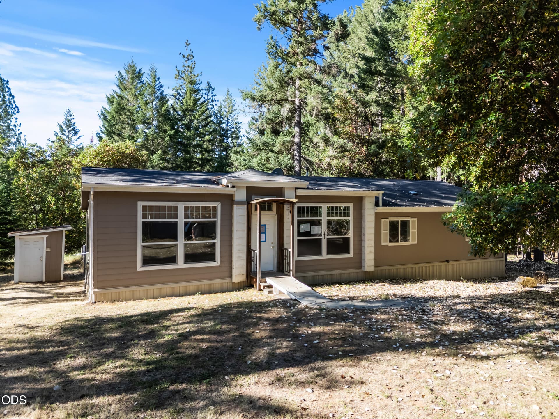 351 board shanty creek rd-drone-03. Photo 1 of 41, 351 Board Shanty Road, Grants Pass, OR 97527