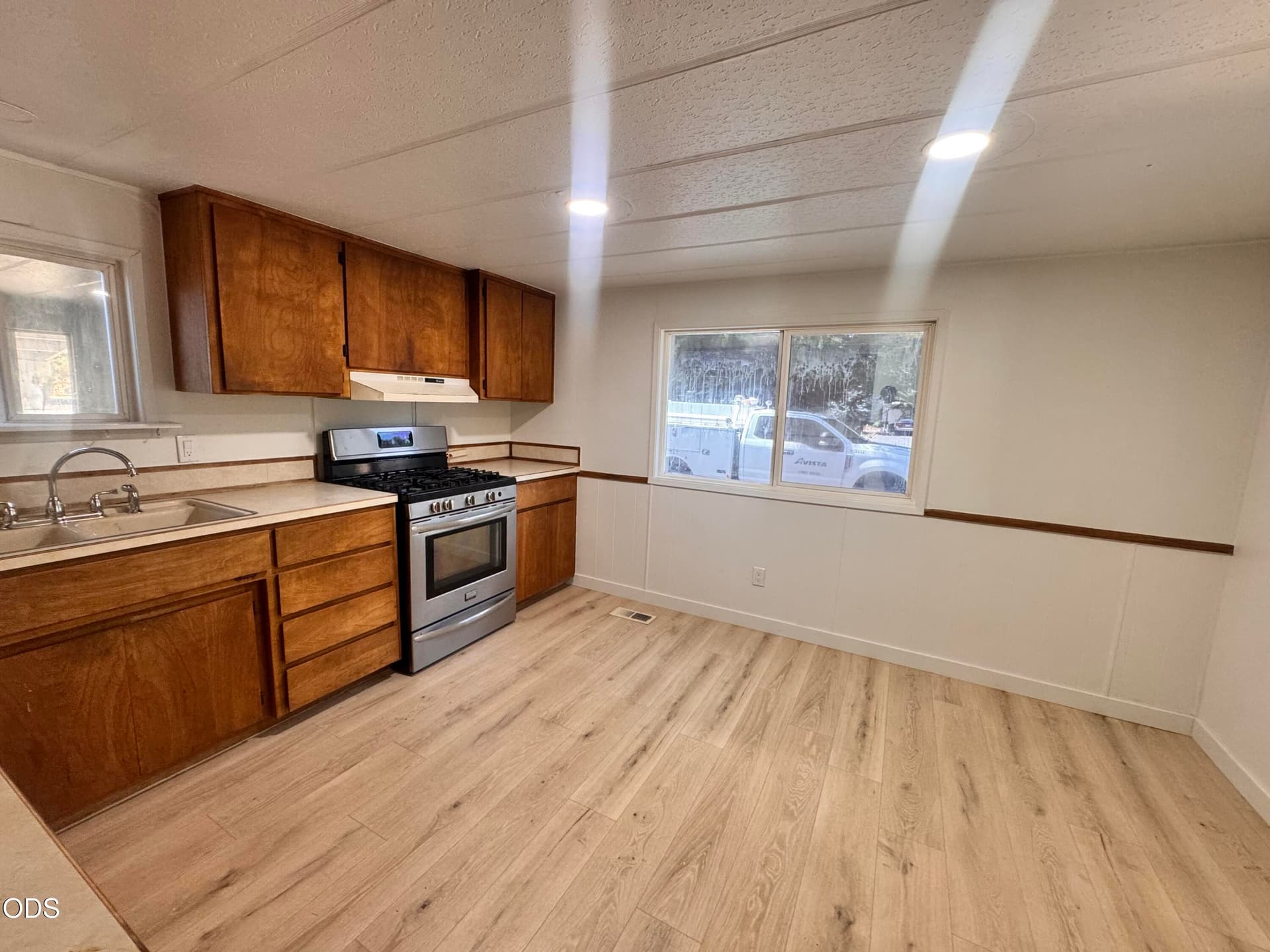 IMG_4490. Photo 2 of 17, 5602 Denver Avenue Unit UNIT 4, Klamath Falls, OR 97603