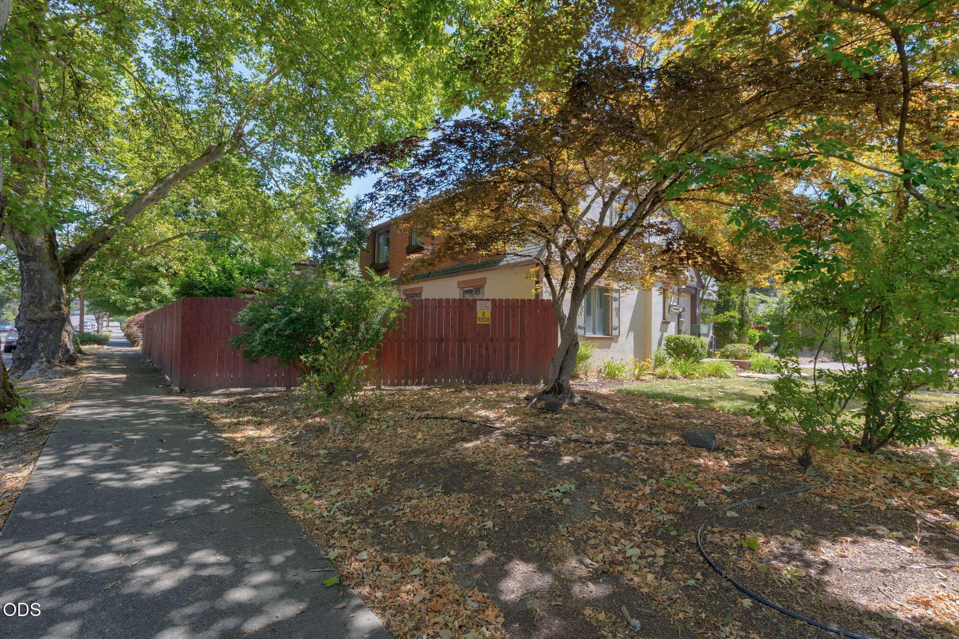 5-web-or-mls-220-nw-a-st. Photo 5 of 56, 220 NW A Street, Grants Pass, OR 97526