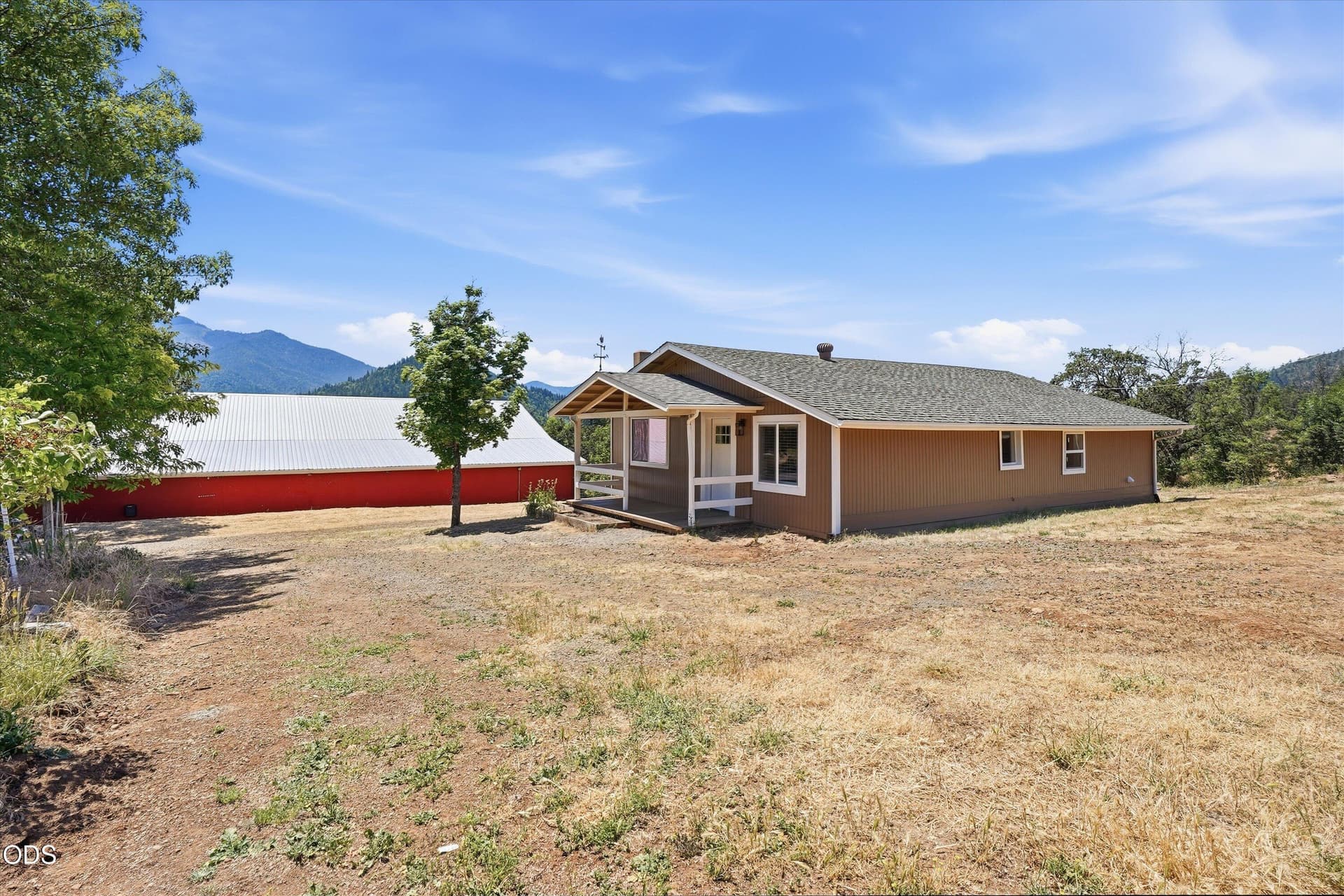 02-8960 N Applegate Rd-2. Photo 2 of 37, 8960 N Applegate Road, Grants Pass, OR 97527
