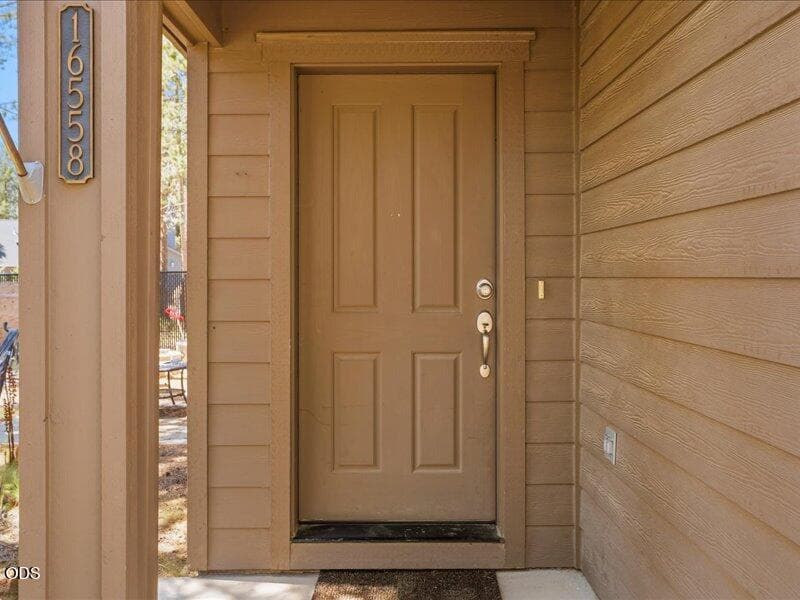 20-Exterior. Photo 2 of 23, 16558 Daisy Place, La Pine, OR 97739