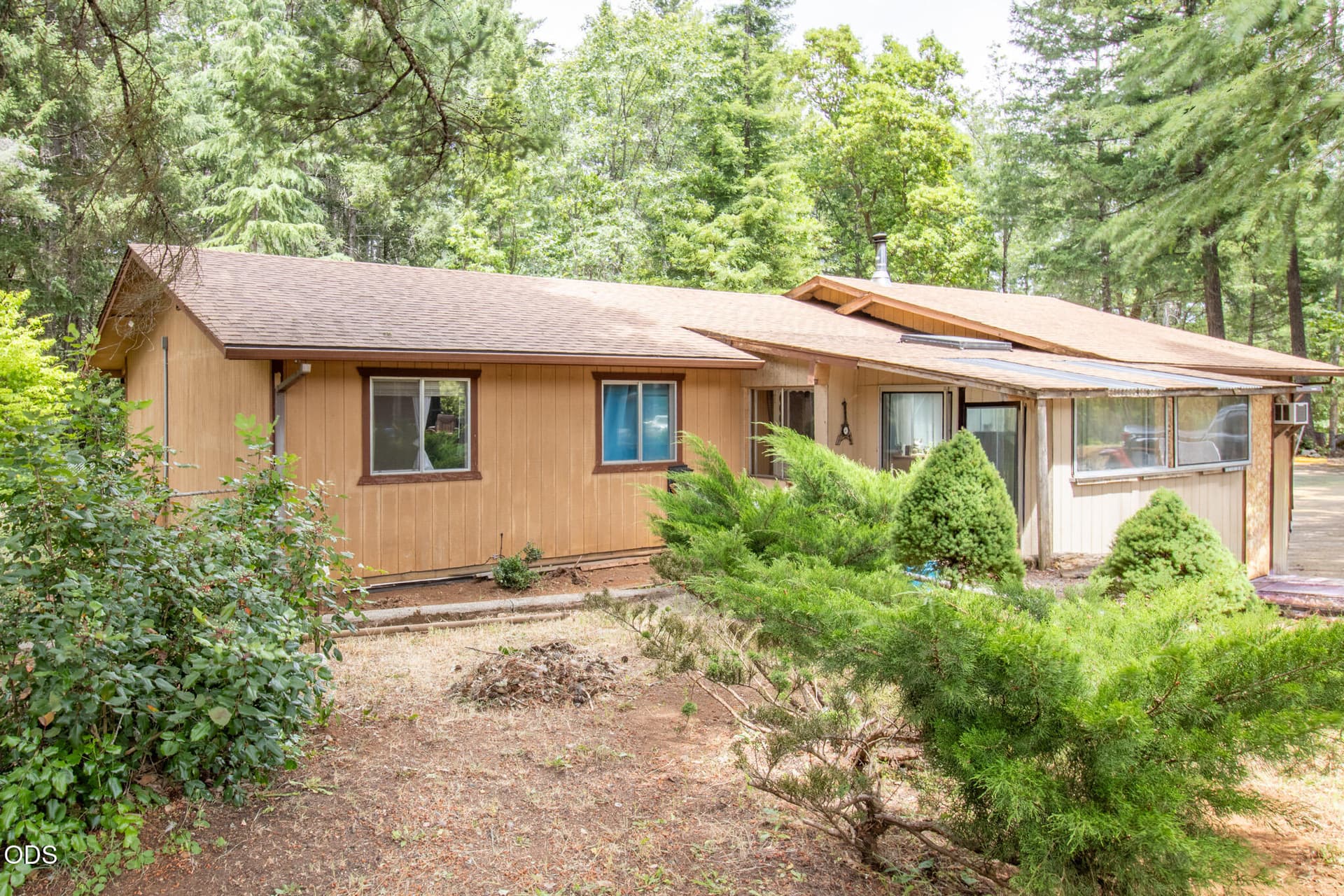 290-4. Photo 1 of 19, 290 Crest Drive, Cave Junction, OR 97523
