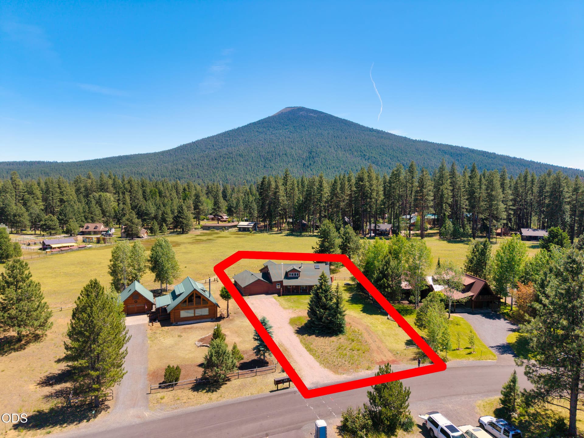 202_Aerials_SW Meadow View_Photography b. Photo 4 of 49, 13751 SW Meadow View Drive, Camp Sherman, OR 97730