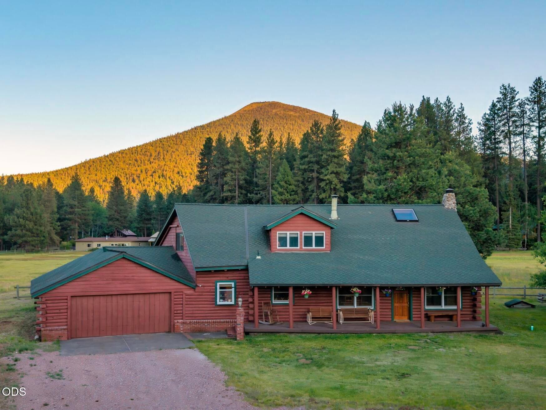 301_Twilight_SW Meadow View_Photography. Photo 1 of 49, 13751 SW Meadow View Drive, Camp Sherman, OR 97730