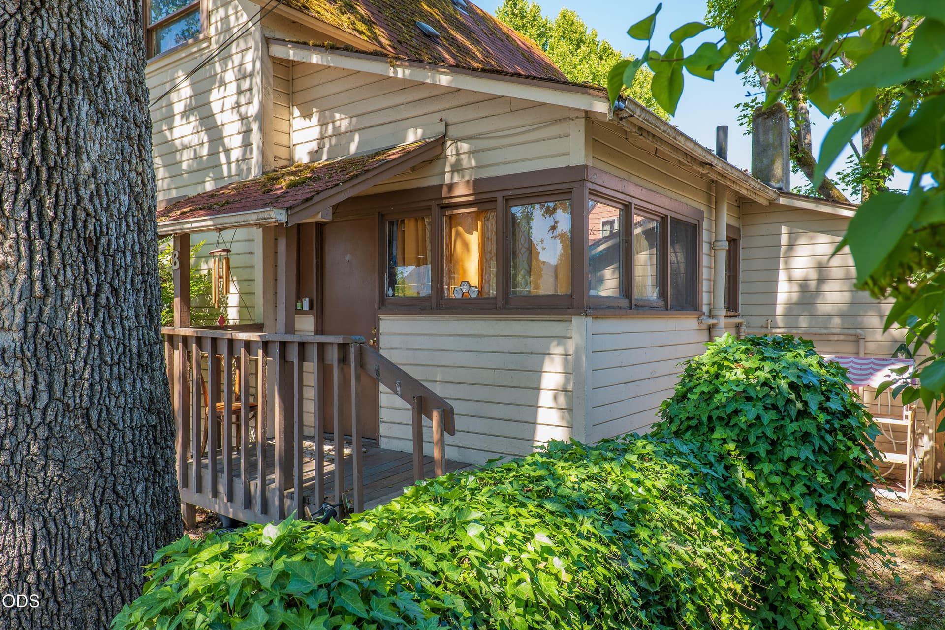 324NEDSt-005. Photo 5 of 10, 324 NE D Street, Grants Pass, OR 97526
