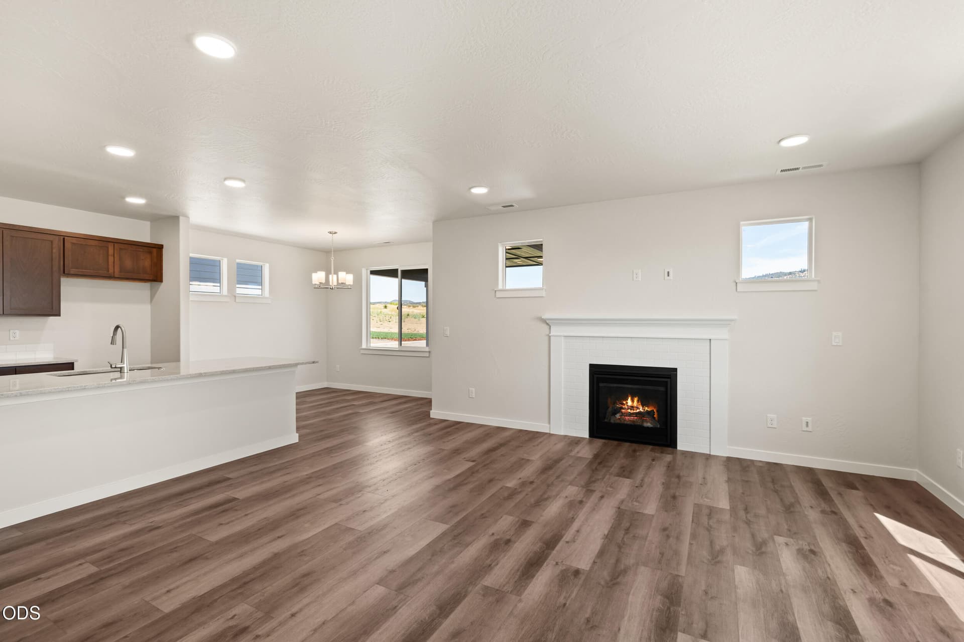 Great Room. Photo 4 of 26, 3670 Luchu Street, Medford, OR 97504