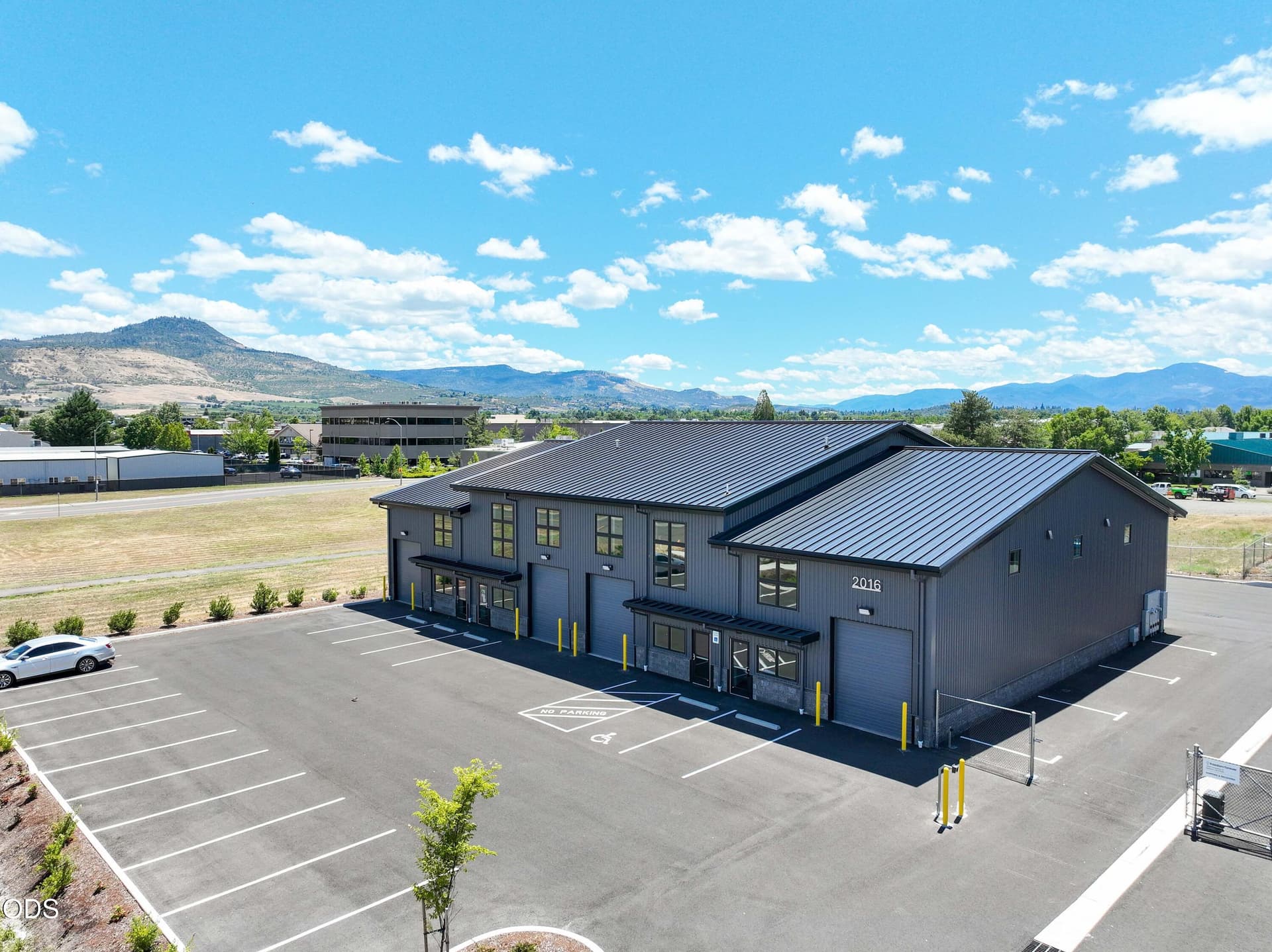 001. Photo 1 of 12, 2016 Commerce Drive, Medford, OR 97504