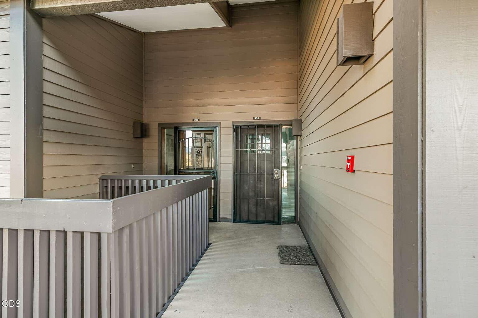 Stegemiller.2. Photo 3 of 29, 115 Rogue River Highway Unit APT 302, Grants Pass, OR 97527