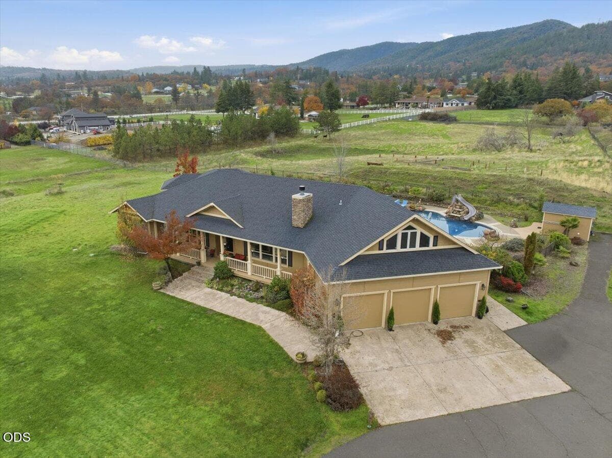 02-DJI_0176. Photo 1 of 53, 899 Old Stage Road, Medford, OR 97502