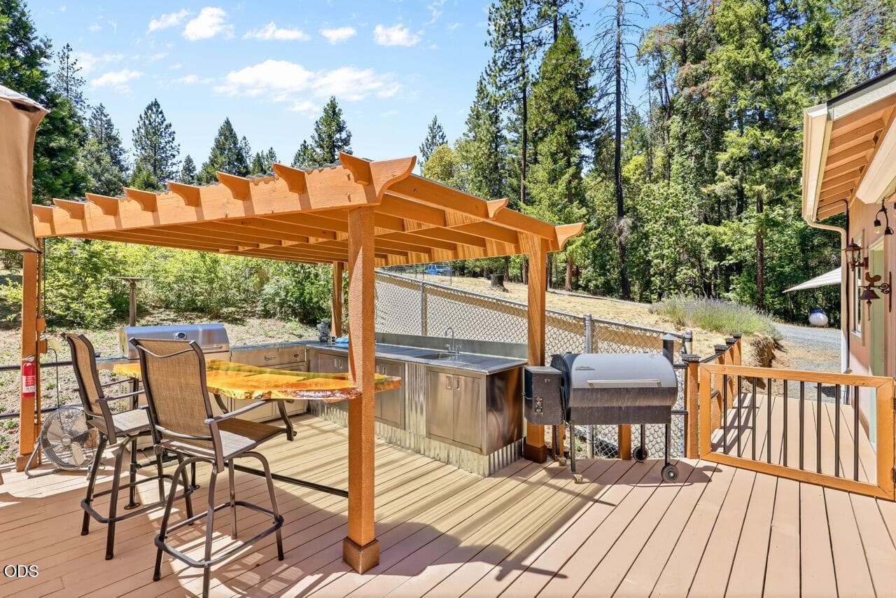 5. Photo 5 of 78, 4300 Pleasant Creek Road, Rogue River, OR 97537