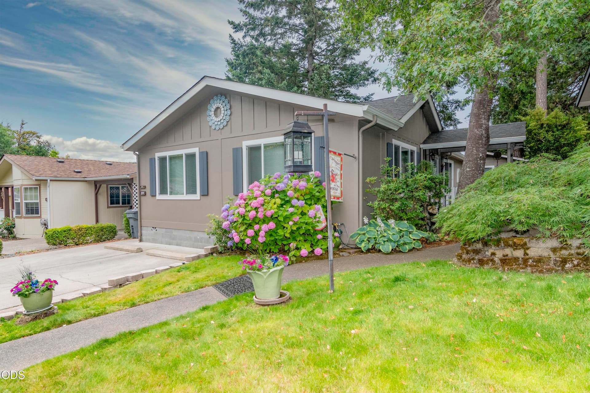 219 NW Creekside. Photo 1 of 35, 219 NW Creekside Drive, Grants Pass, OR 97526