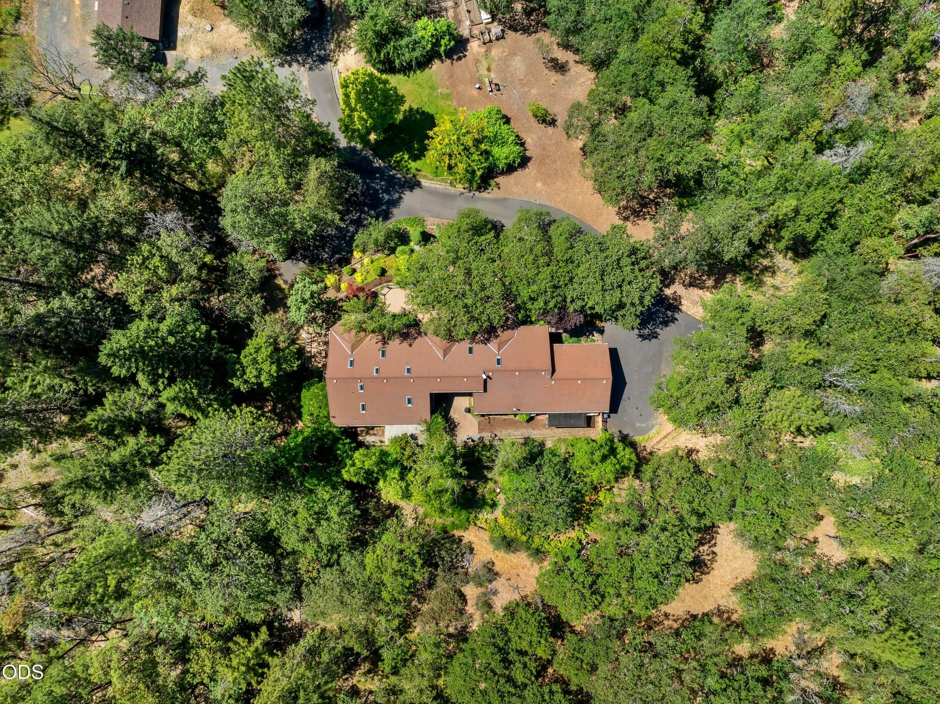 03-DRONE (3 of 9). Photo 4 of 44, 840 Shadow Hills Drive, Grants Pass, OR 97526