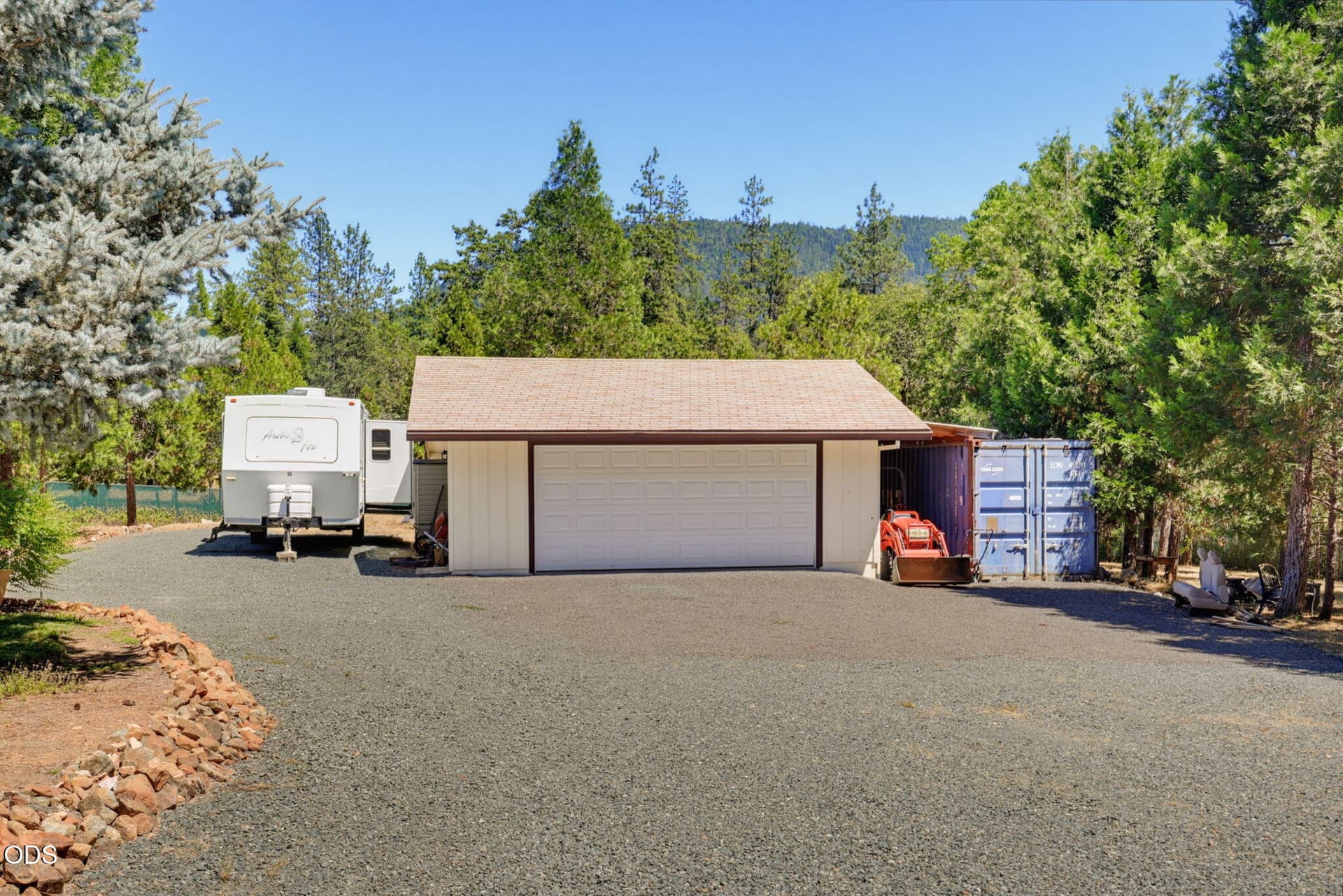 ApxEW00012. Photo 3 of 53, 455 Eric Way, Grants Pass, OR 97526