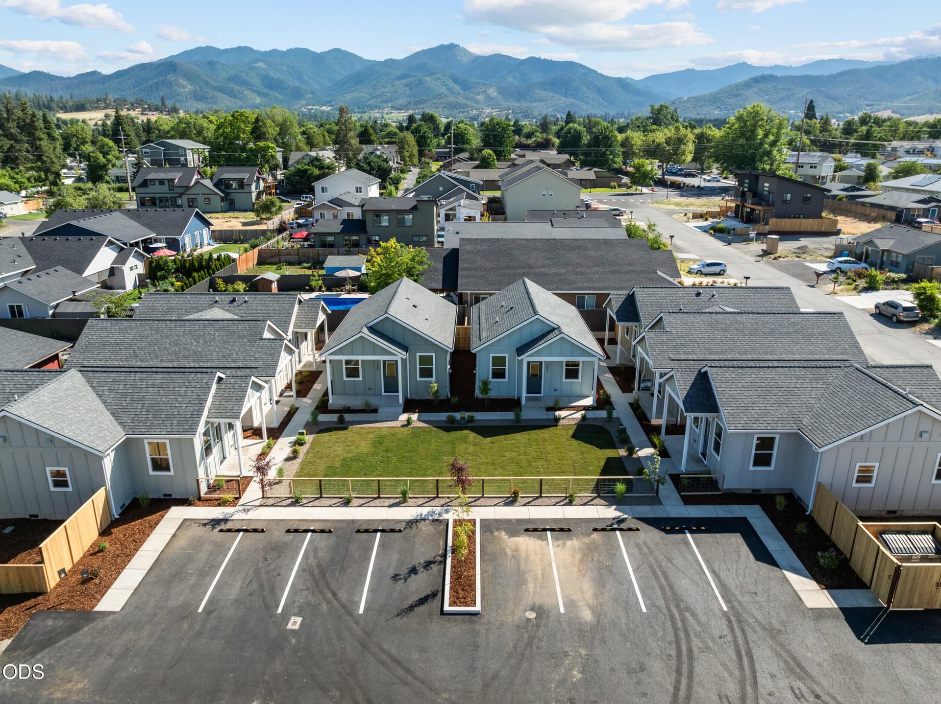 17_198 gangness drive, talent-drone-02. Photo 2 of 28, 204 Gangnes Drive, Talent, OR 97540