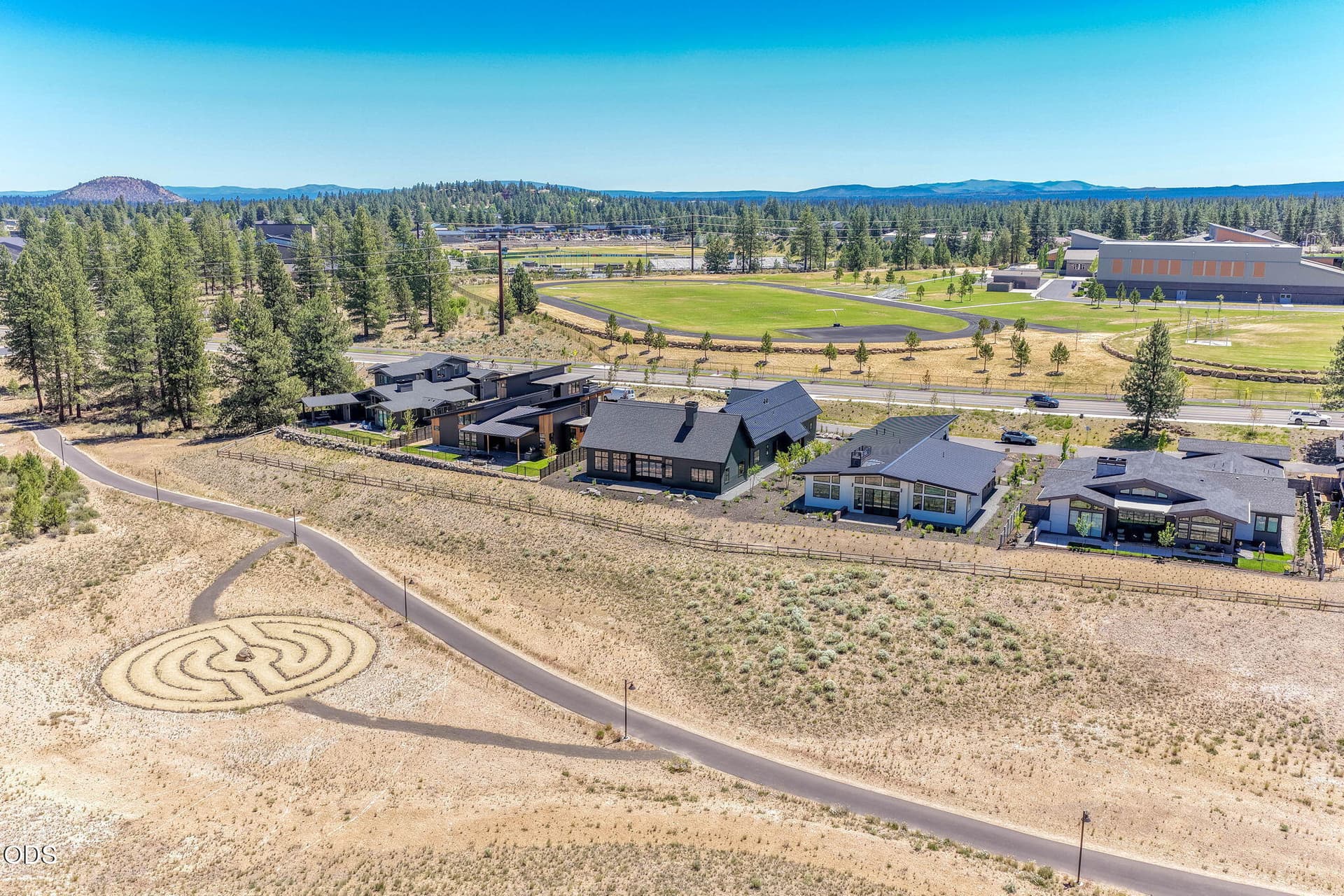9-web-or-mls-Riley Visuals-9. Photo 2 of 52, 3122 NW Crossing Drive, Bend, OR 97703