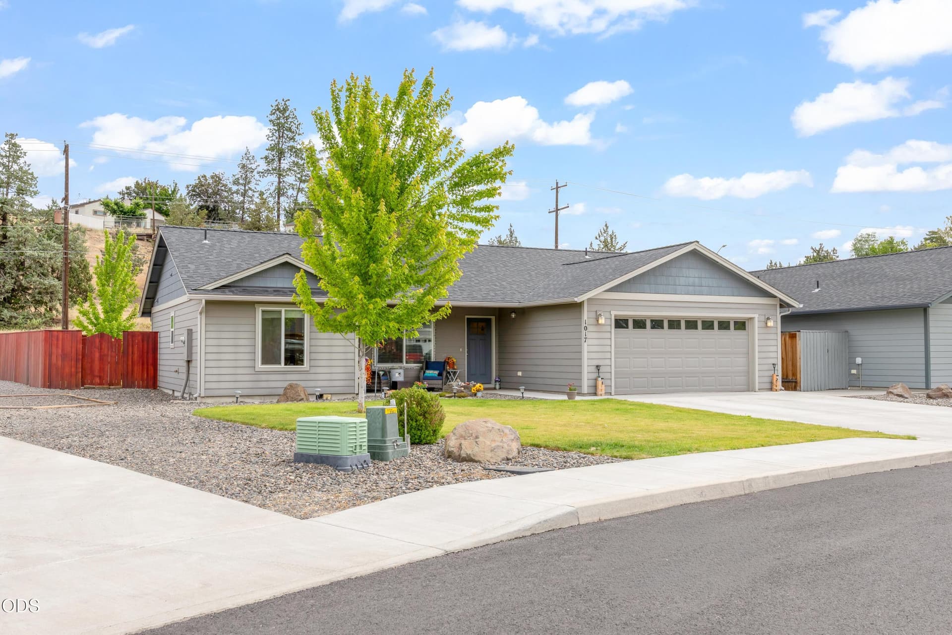 02. Photo 2 of 23, 1017 NE Crista Court, Prineville, OR 97754