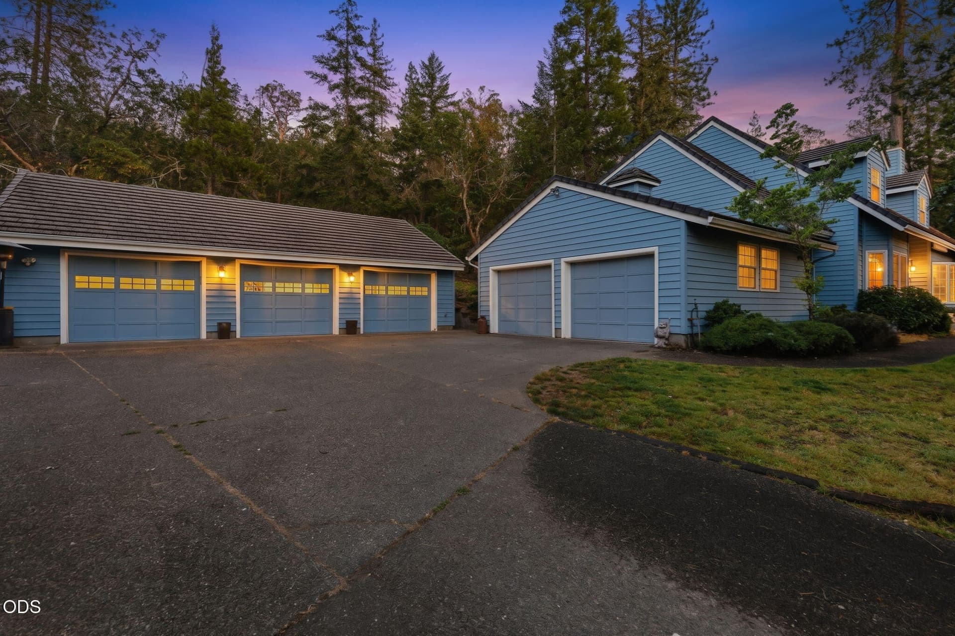 72-web-or-mls-543-serenity-ln. Photo 3 of 51, 543 Serenity Lane, Grants Pass, OR 97526