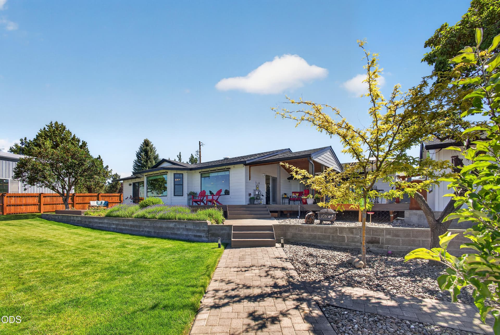 1/2 acre lot. Photo 2 of 51, 4627 SW Yew Avenue, Redmond, OR 97756