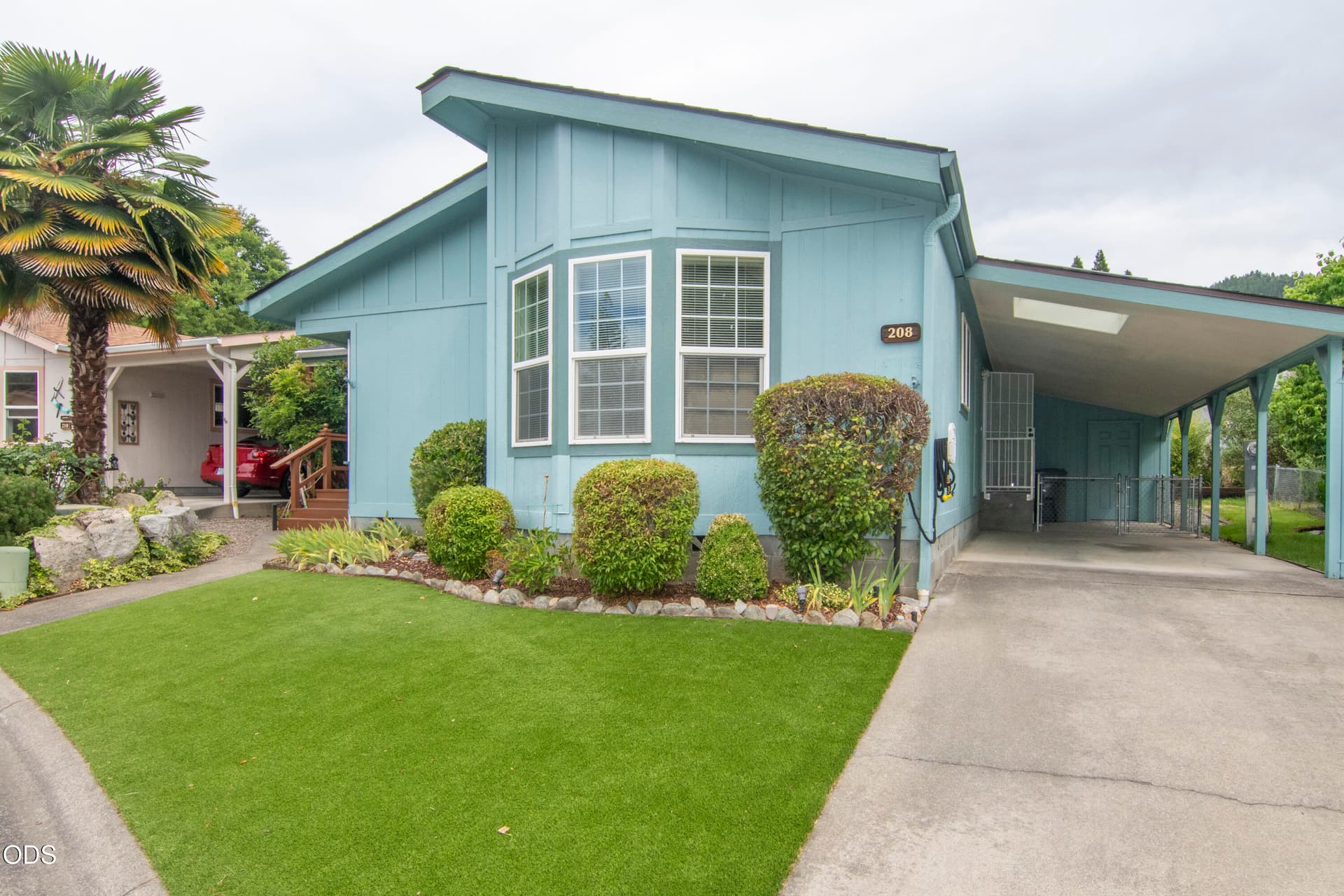 208 NW Creekside. Photo 1 of 28, 208 NW Creekside Drive, Grants Pass, OR 97526