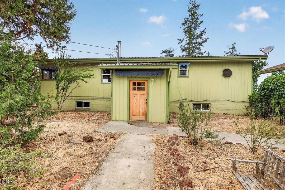 08-9. Photo 5 of 61, 7065 Monte Vista Court, Eagle Point, OR 97524