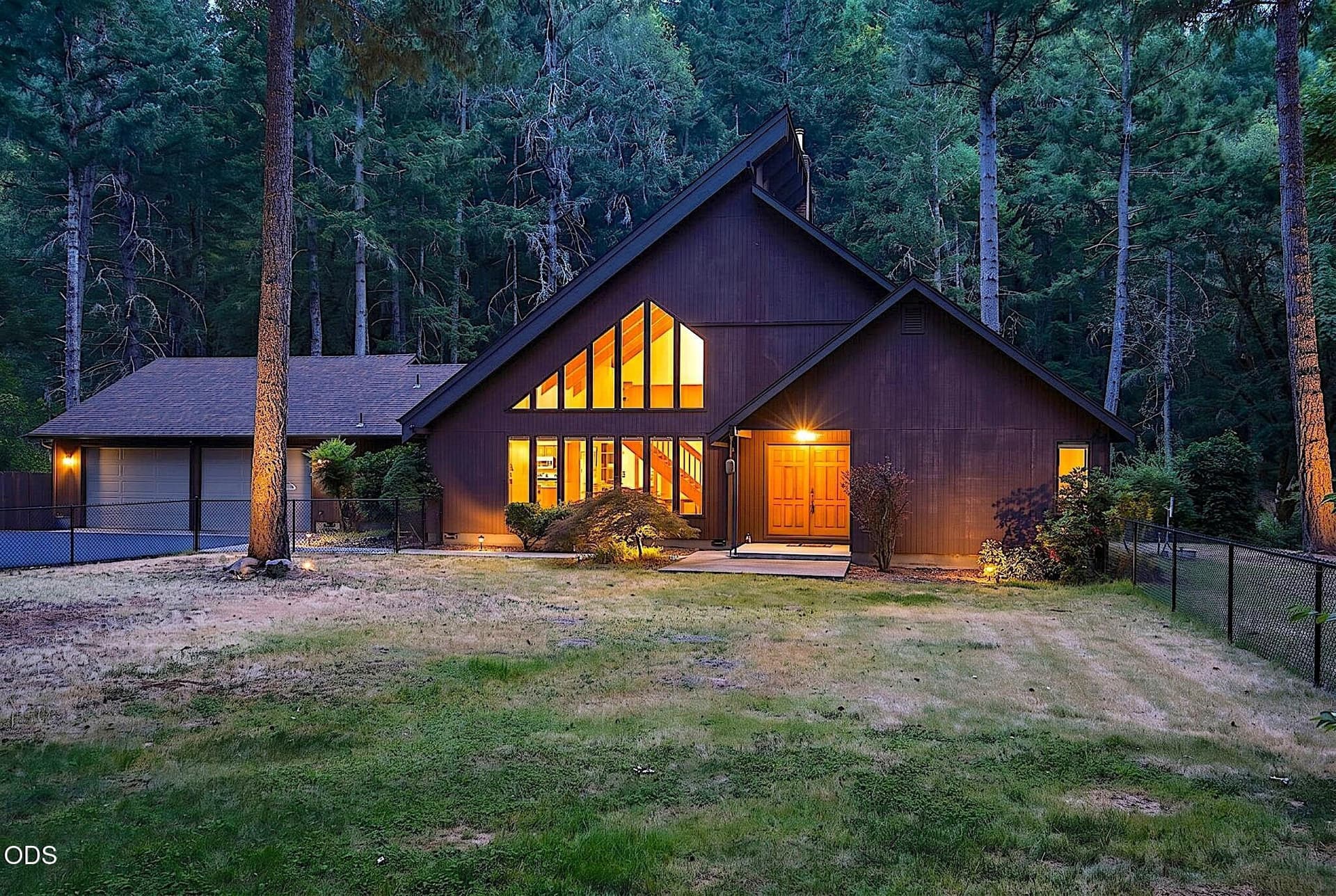 72-web-or-mls-484-round-prairie-rd. Photo 1 of 79, 484 Round Prairie Road, Wilderville, OR 97543