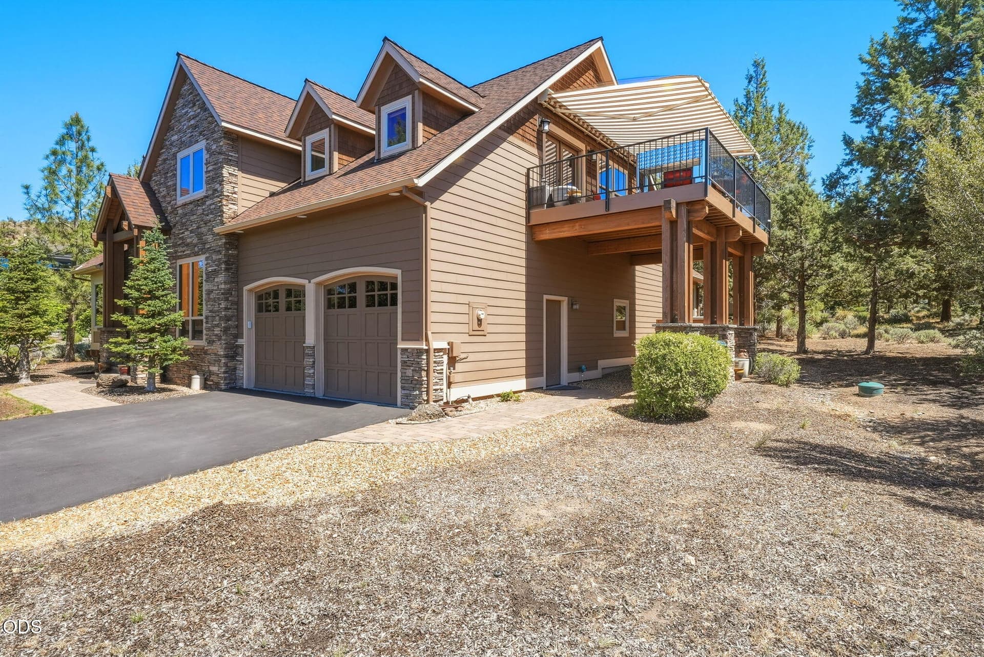 Front. Photo 2 of 44, 11308 Highcrest Court, Redmond, OR 97756