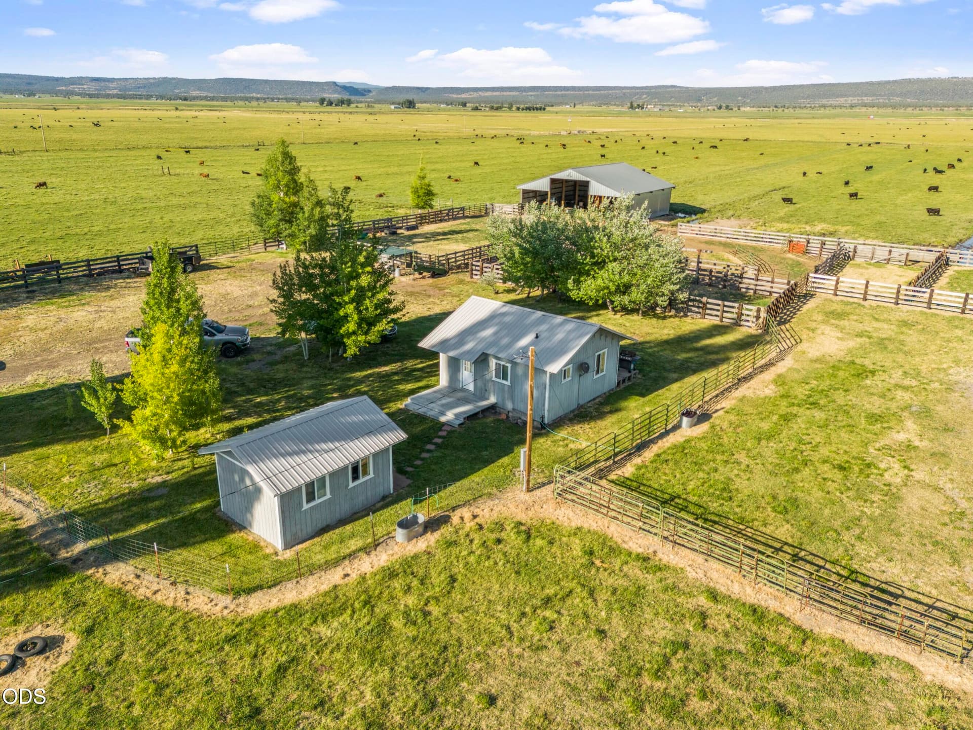02 (MLS Size). Photo 3 of 53, 15655 W Langell Valley Road, Bonanza, OR 97623