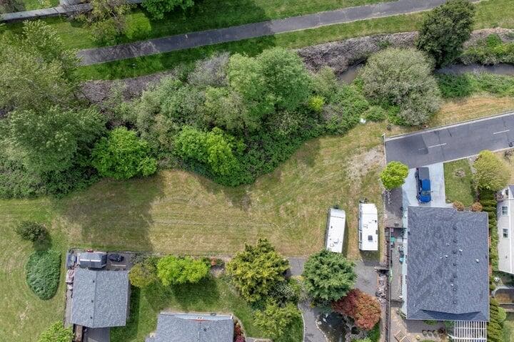 hw4. Photo 4 of 8, 895 Holley Way, Central Point, OR 97502