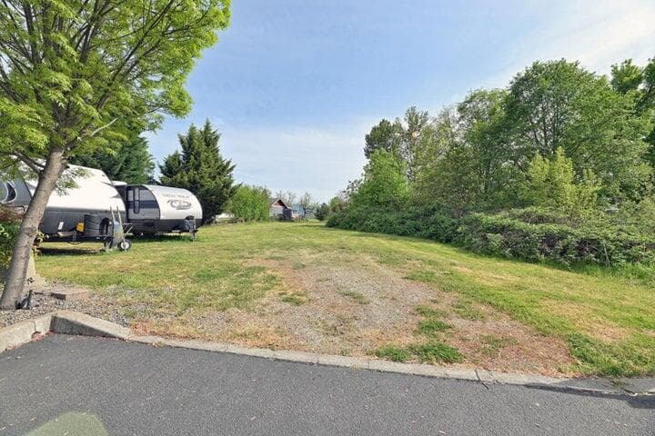 hw5. Photo 5 of 8, 895 Holley Way, Central Point, OR 97502