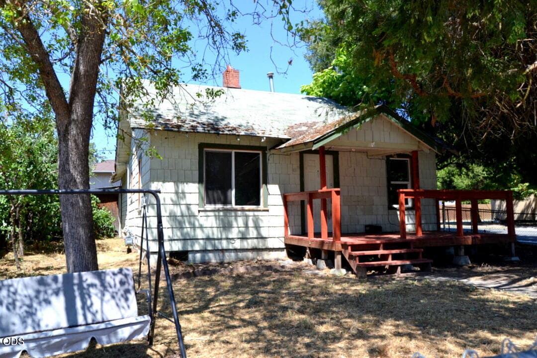 DSC_9370. Photo 1 of 18, 322 SE L Street, Grants Pass, OR 97526