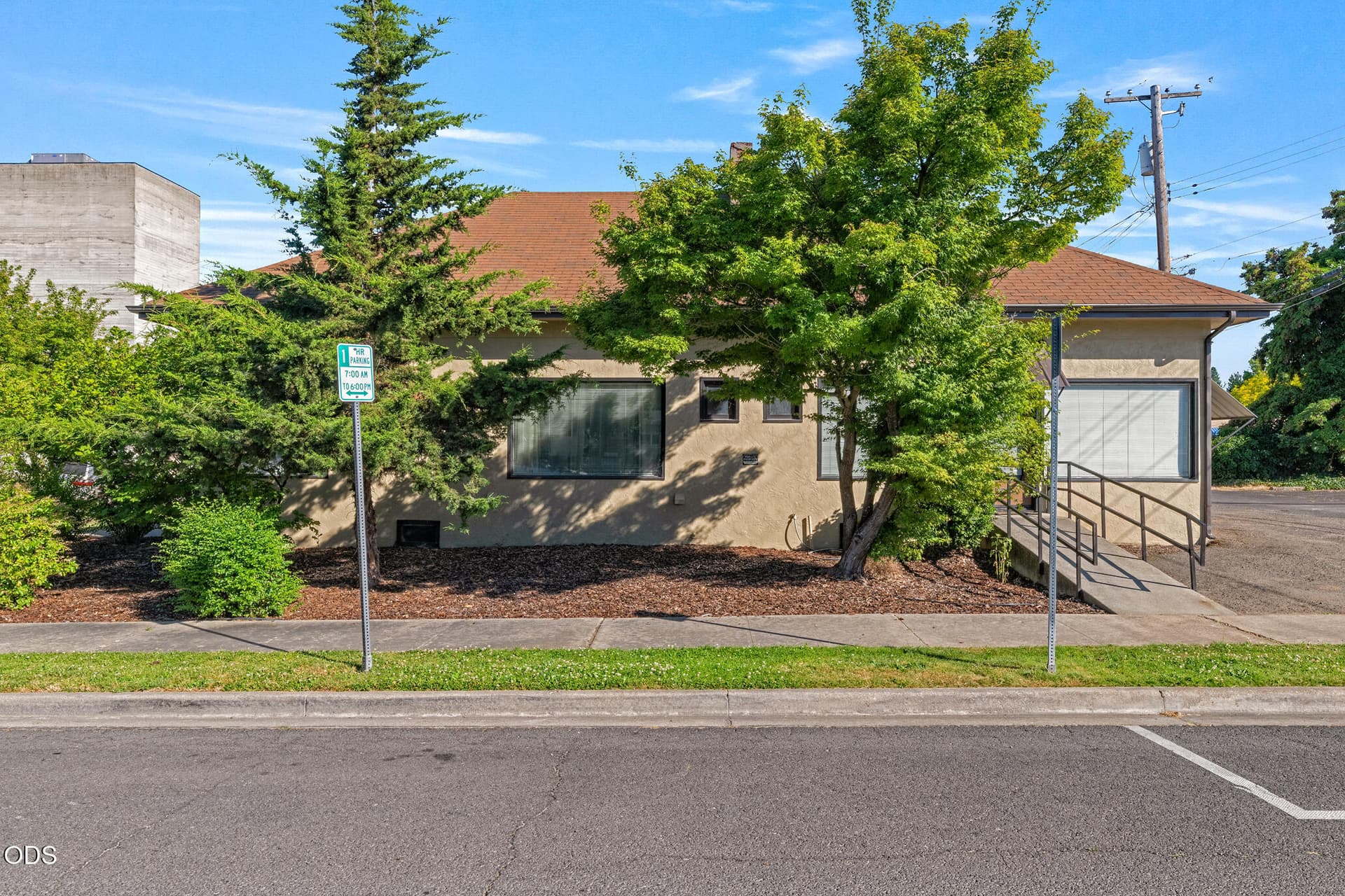 DSC_4097. Photo 3 of 24, 147 N Holly Street, Medford, OR 97501