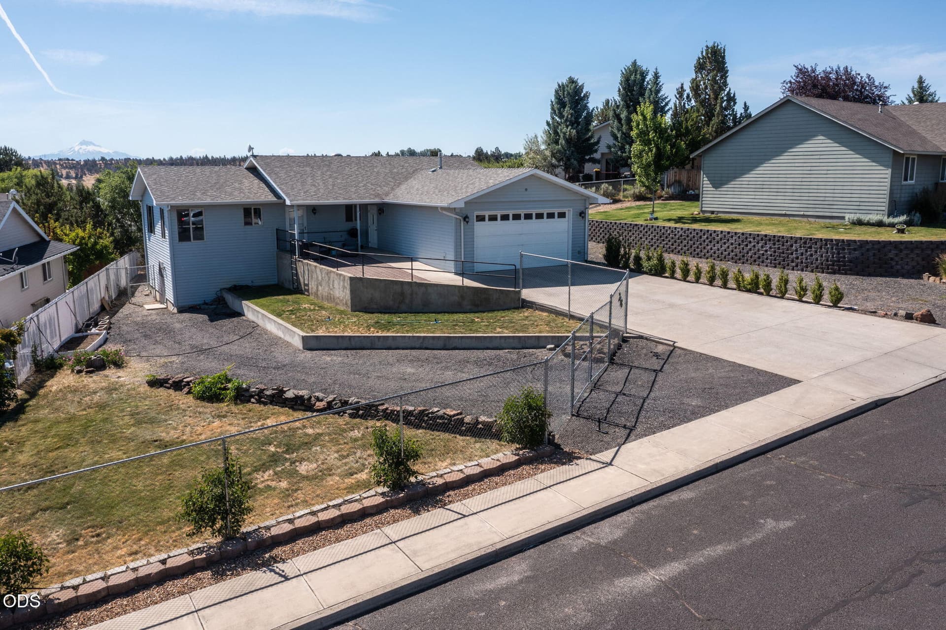 fr. Photo 1 of 37, 268 NE Hillcrest Street, Madras, OR 97741