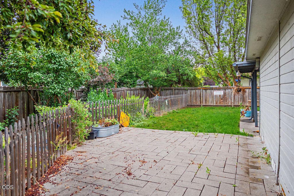 335A0721. Photo 5 of 38, 6319 Harlan Drive, Klamath Falls, OR 97603