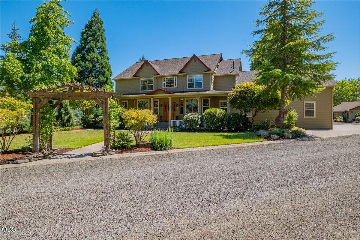 202. Photo 2 of 52, 106 Green Valley Road, Oakland, OR 97462