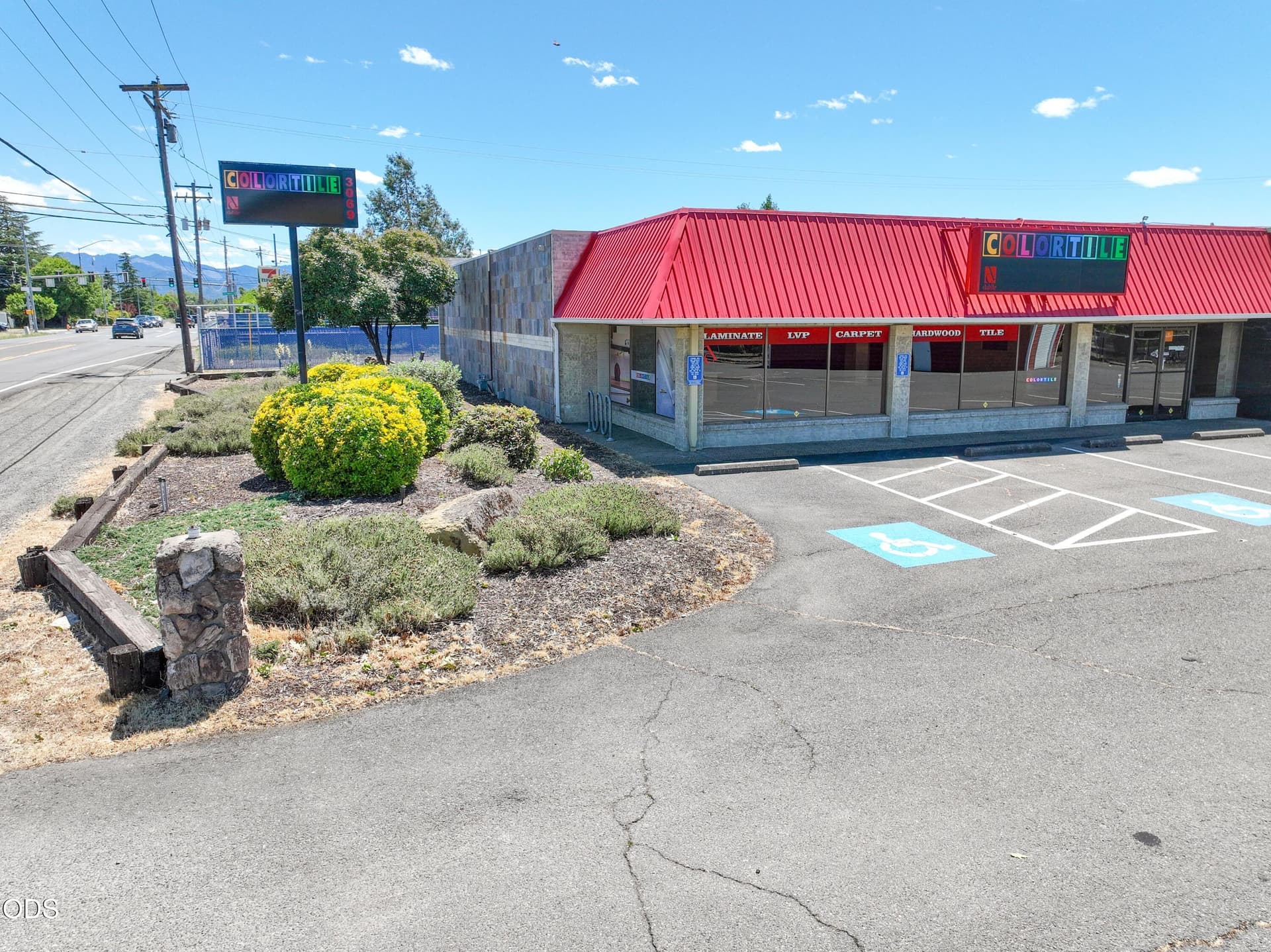 3069 Crater Lake Ave. Photo 1 of 8, 3069 Crater Lake Avenue, Medford, OR 97504