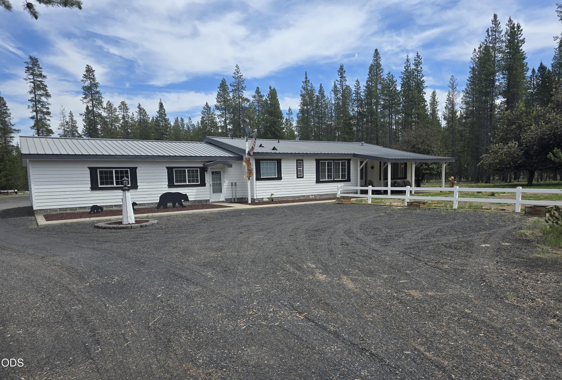 1. Photo 2 of 40, 149935 Kurtz Road, La Pine, OR 97739